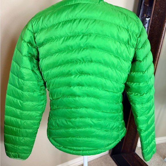 Patagonia Downfilled Women's Vibrant Green Puffer Coat size small - Picture 4 of 9